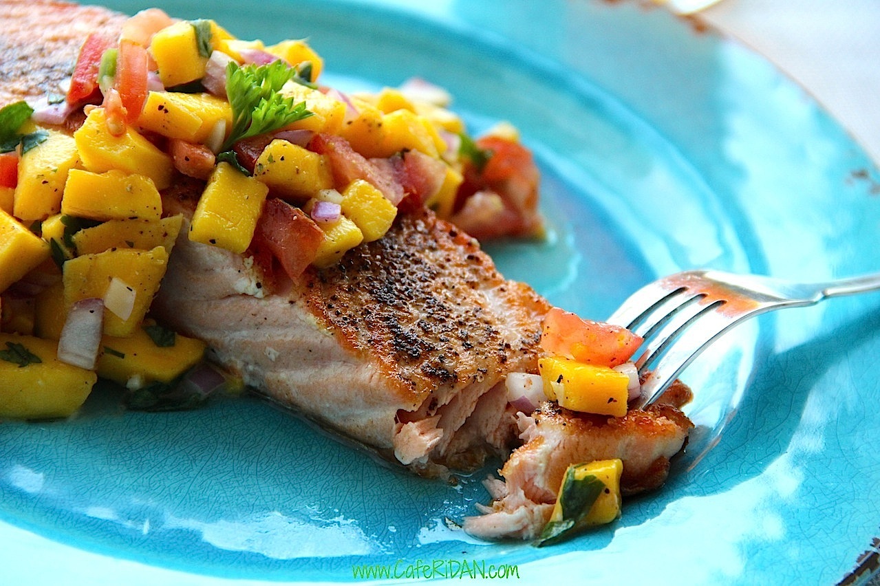 Grilled Salmon with Mango Salsa